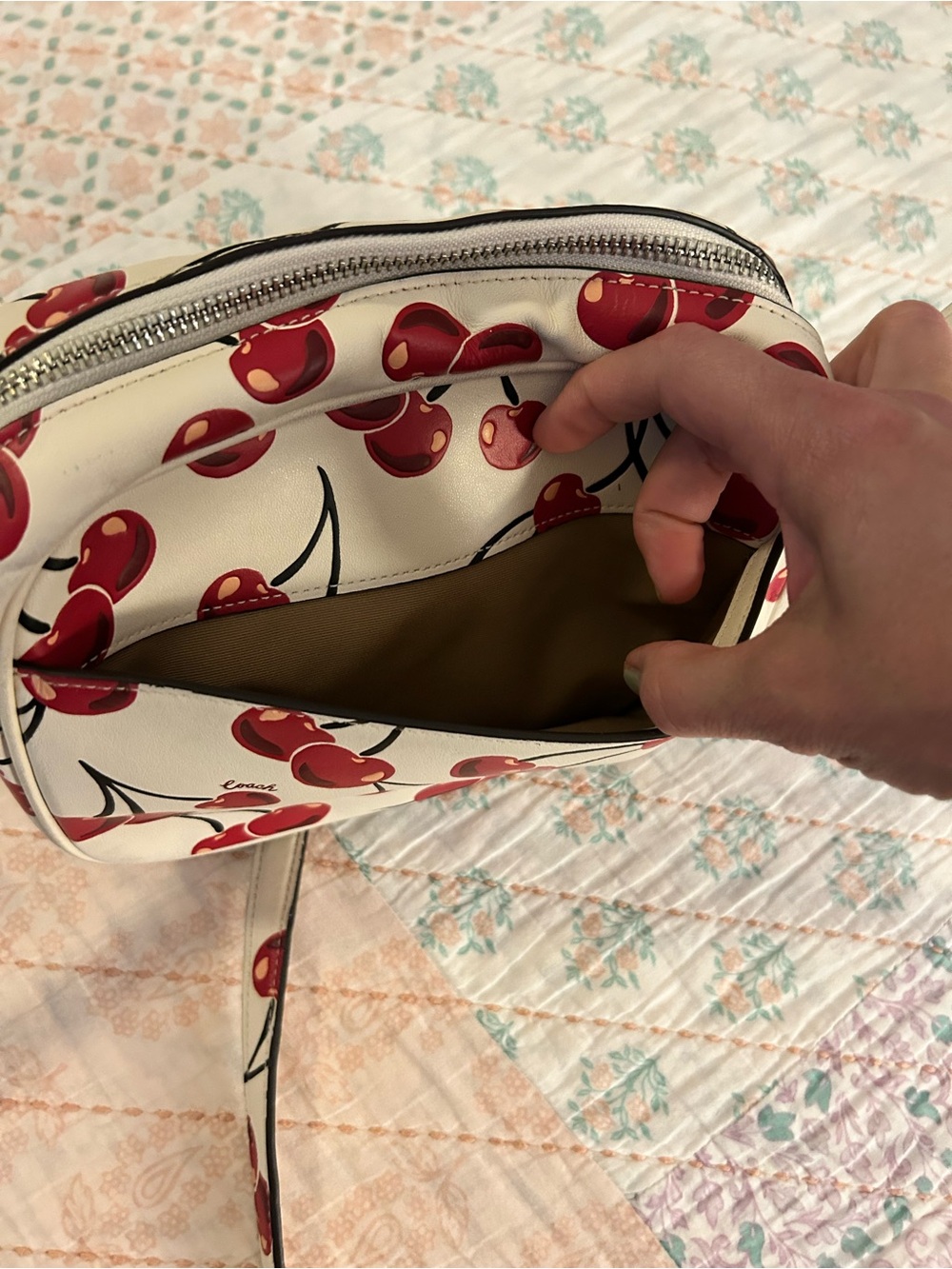 COACH Jamie Camera Bag With Cherry Print In Smooth Leather In Chalk Colorway GUC - Picture 12 of 13